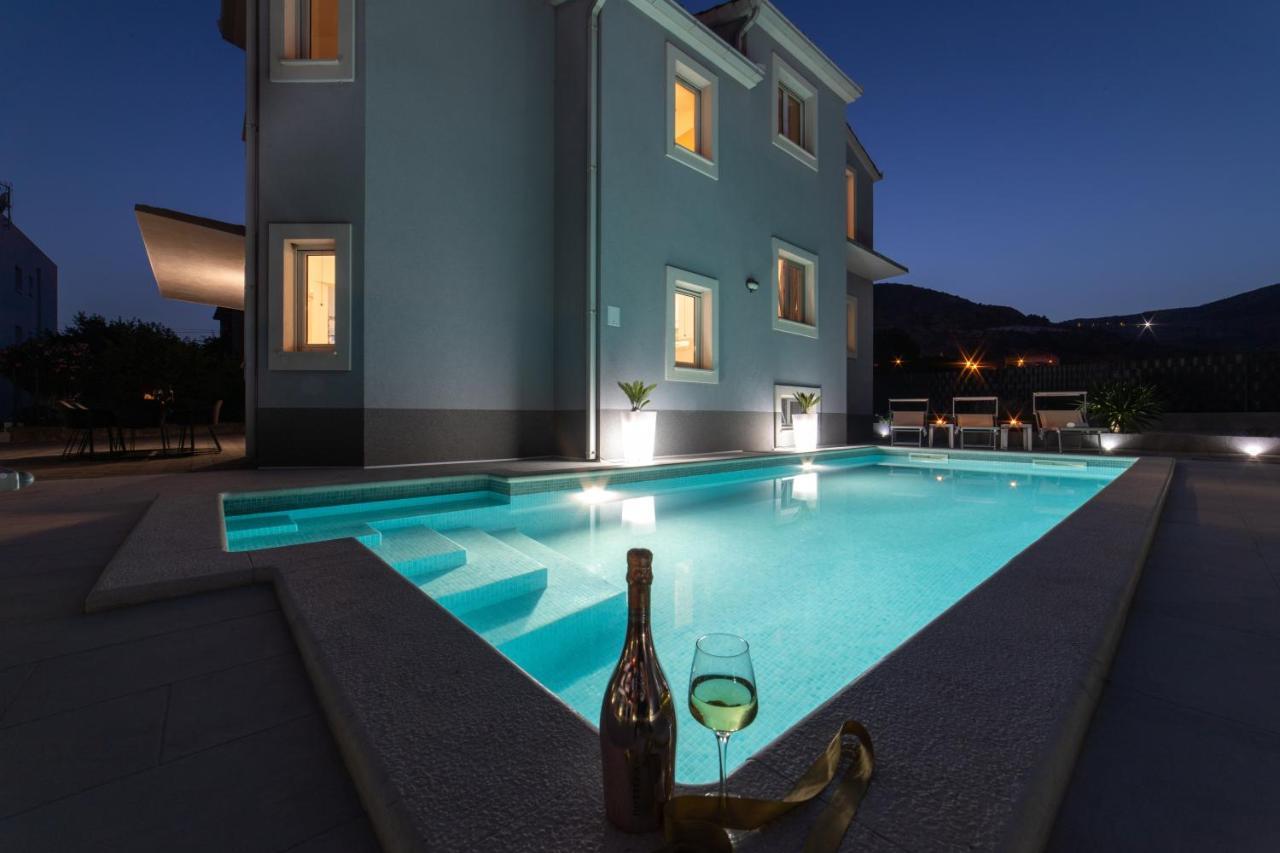 Villa Ban Trogir Exterior foto