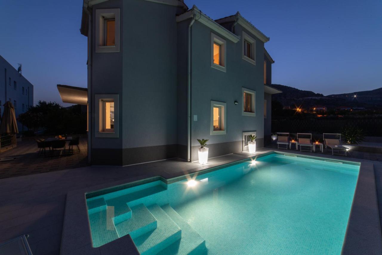Villa Ban Trogir Exterior foto